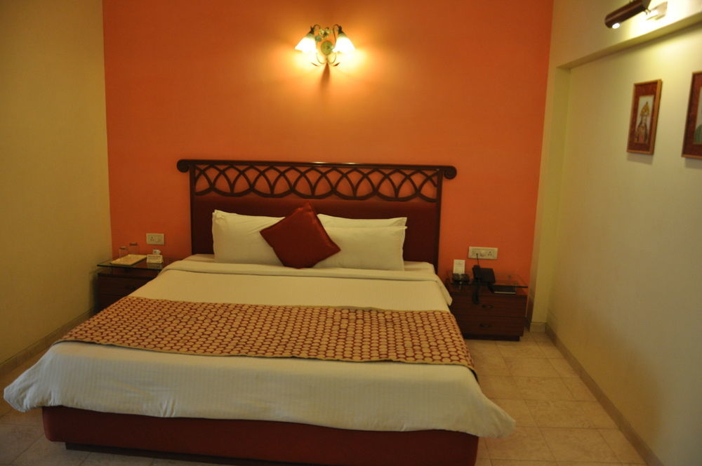Grand Heritage Narmada Jacksons Jabalpur Exterior photo